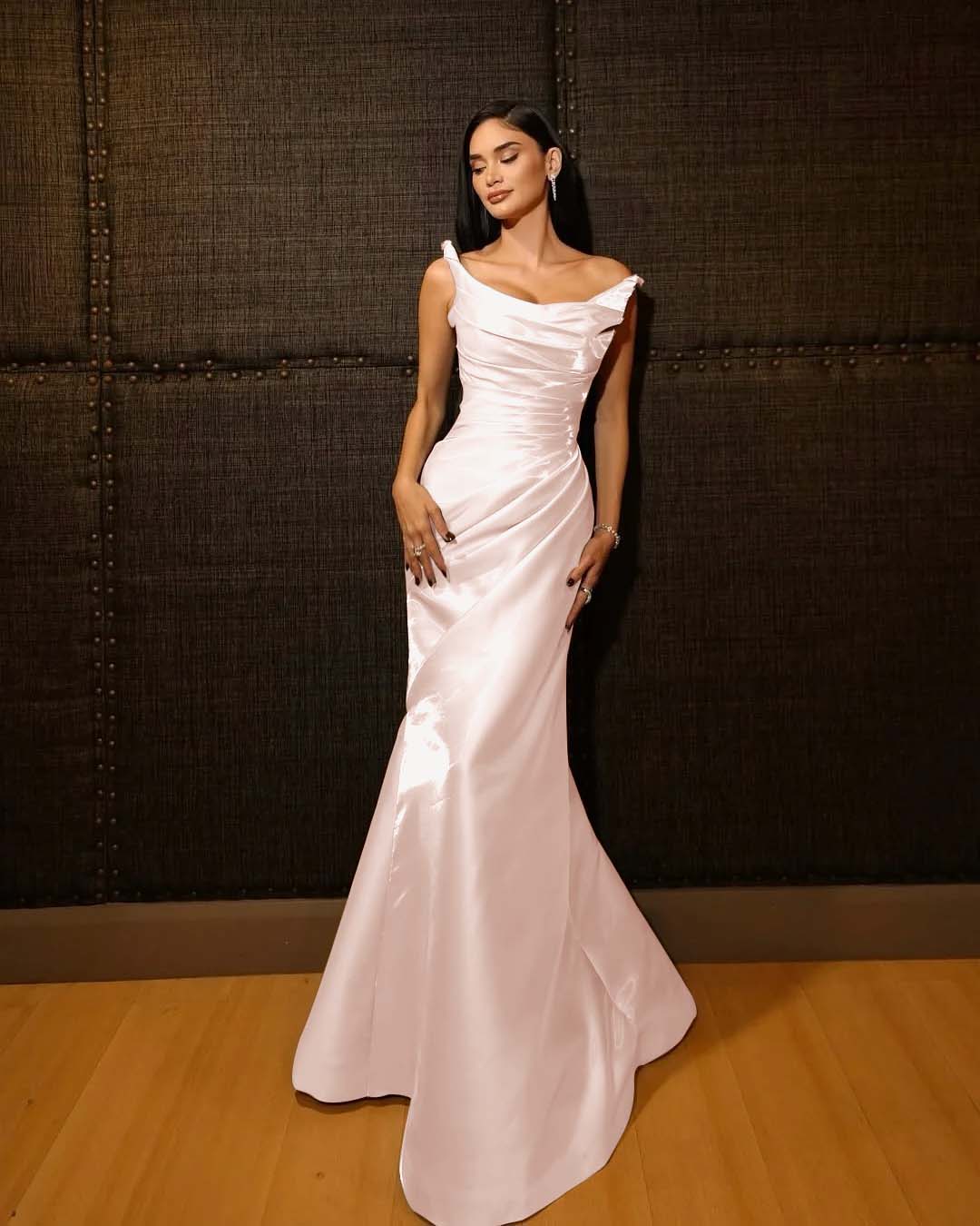 Shining Wide Shoulder Straps Sleeveless Long Mermaid Prom Dress With Pleated YK0715