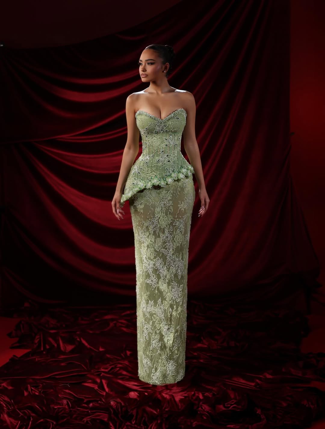 Cocoslly Strapless Sleeveless Long Mermaid Prom Dress With Applique And Beading Pearls | Green Lace CO0035