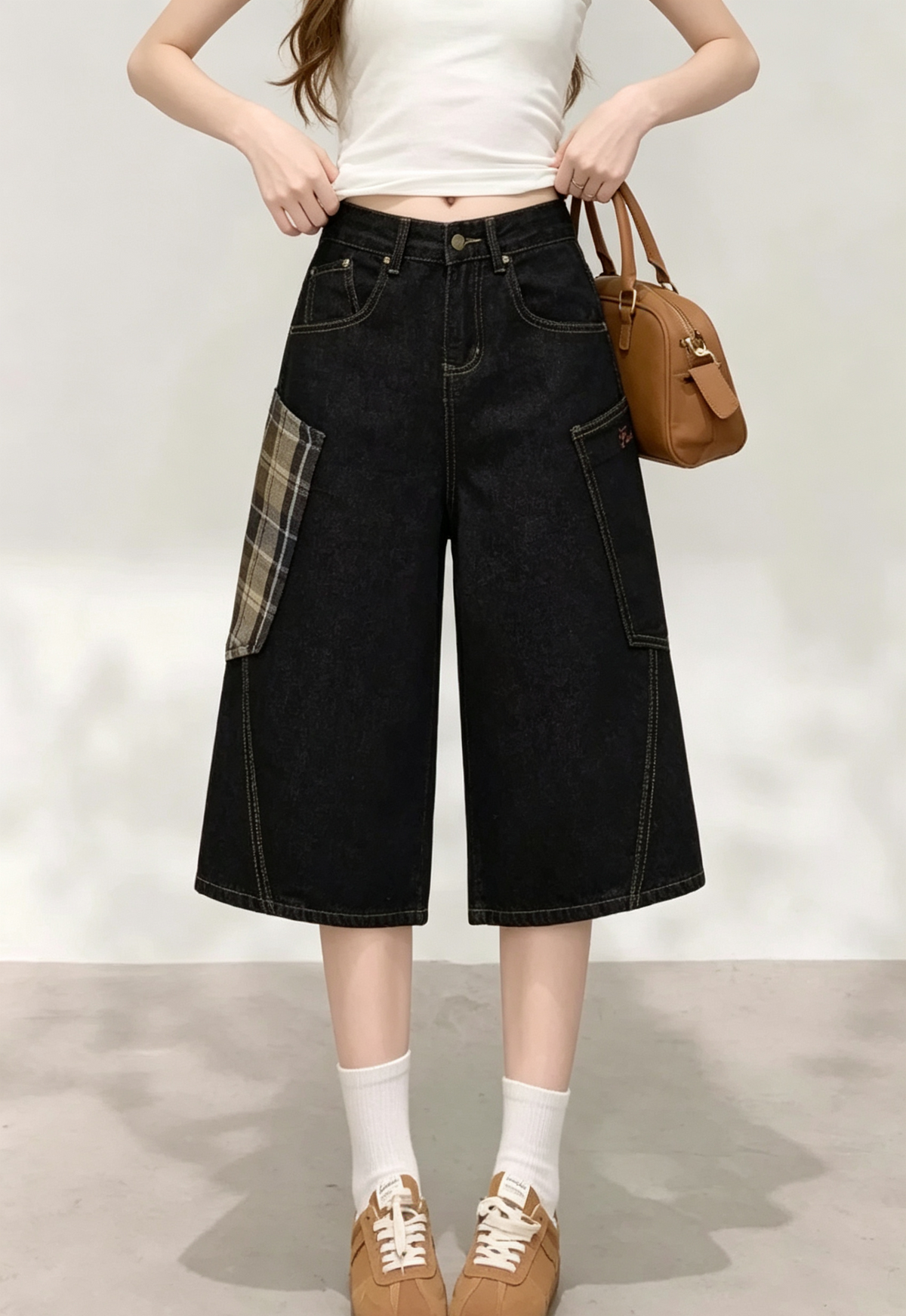 Retro black denim cropped wide-leg cargo pants with plaid patchwork and large pockets