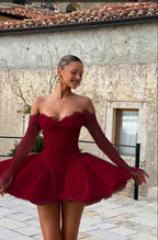 Cocoslly Strapless Long Sleeves Short Prom Dress With Appliques And Pleated | Daffodil Lace YQ0138