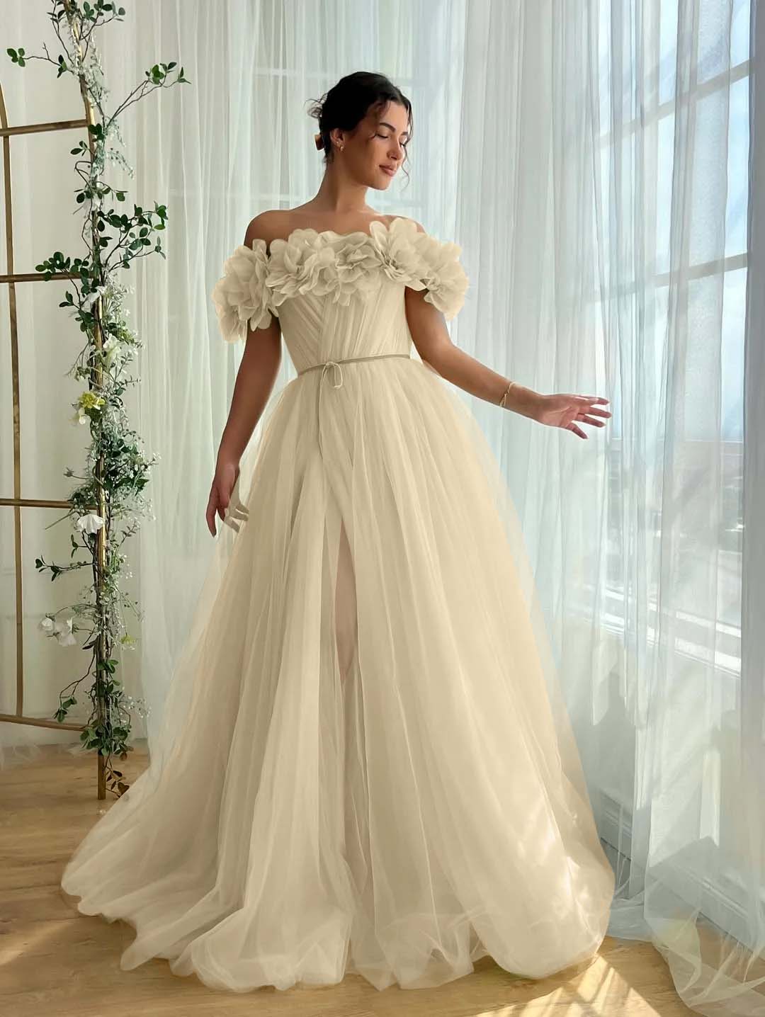 Tulle Off-The-Shoulder Strapless Sleeveless Long Pleated A-Line Prom Dress With Flower Appliques And Split YK0615