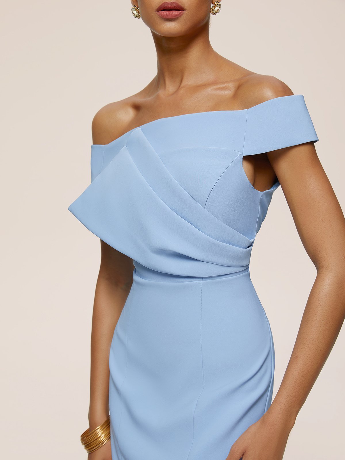 Blue Ruched Off The Shoulder Sheath Mini Homecoming Dress