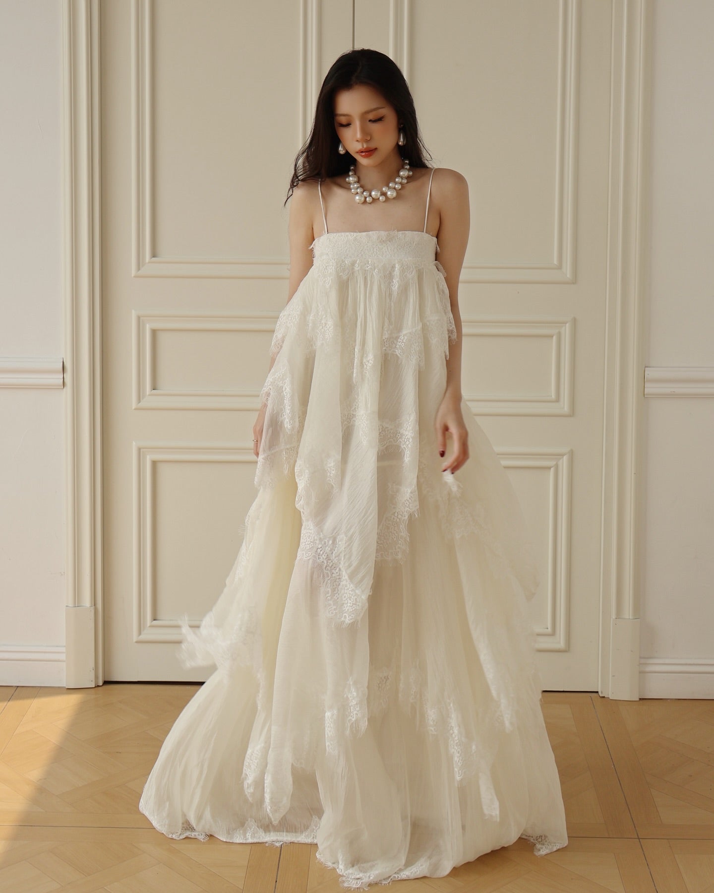 Cocoslly Spaghetti Straps Sleeveless High Waist Long Prom Dress With Ruffles | White Chiffon CO0181