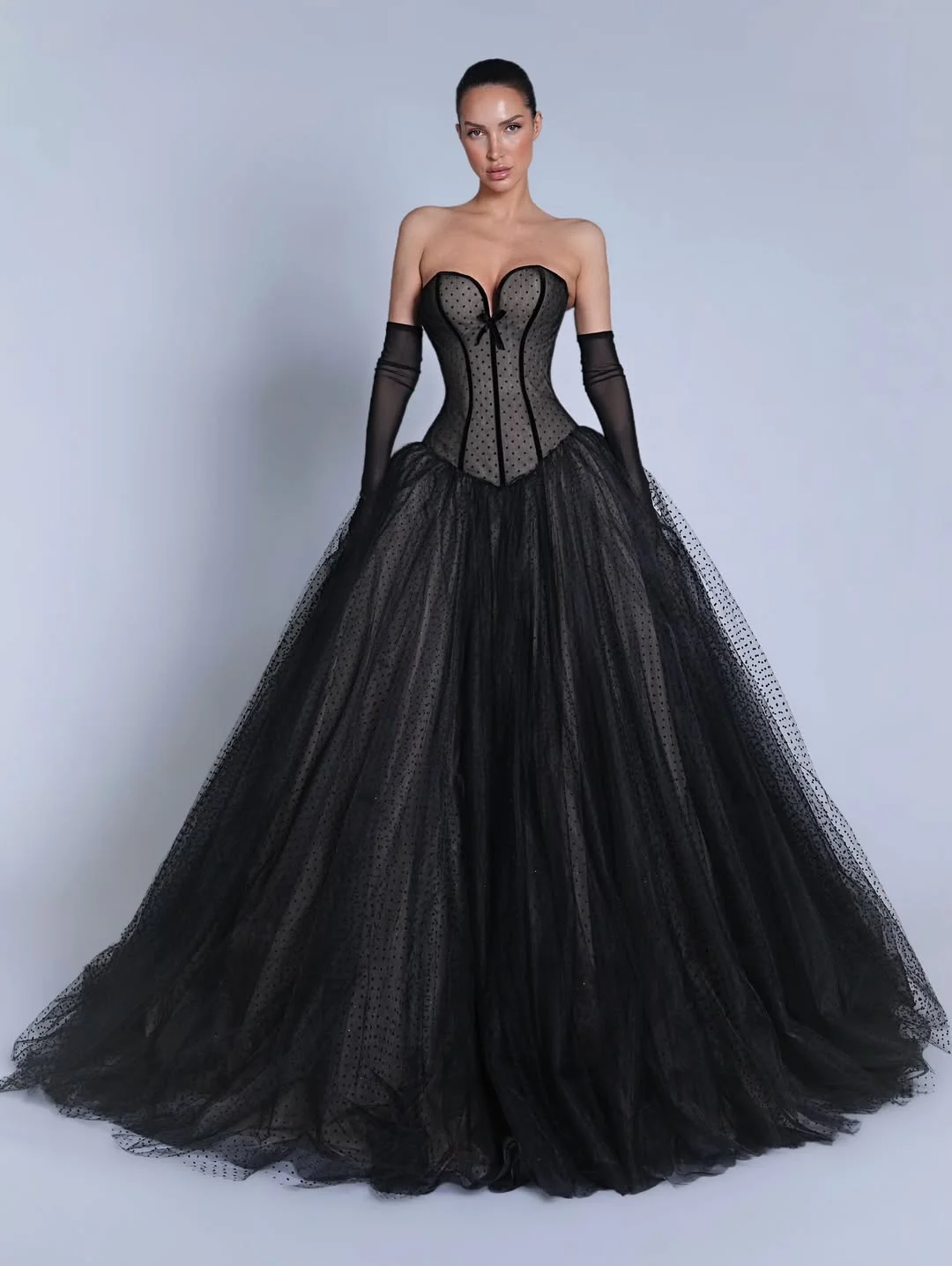 Tulle Sweetheart Strapless Sleeveless Long A-Line Prom Dress With Bow And Gloves YK0721