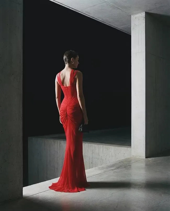 Cocoslly Spaghetti Straps Sleeveless High Waist Long Mermaid Prom Dress With Pleated | Red Satin LX0112