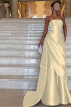 Chic Strapless Sleeveless Long Prom Dress With Pleated Beading WQ0094