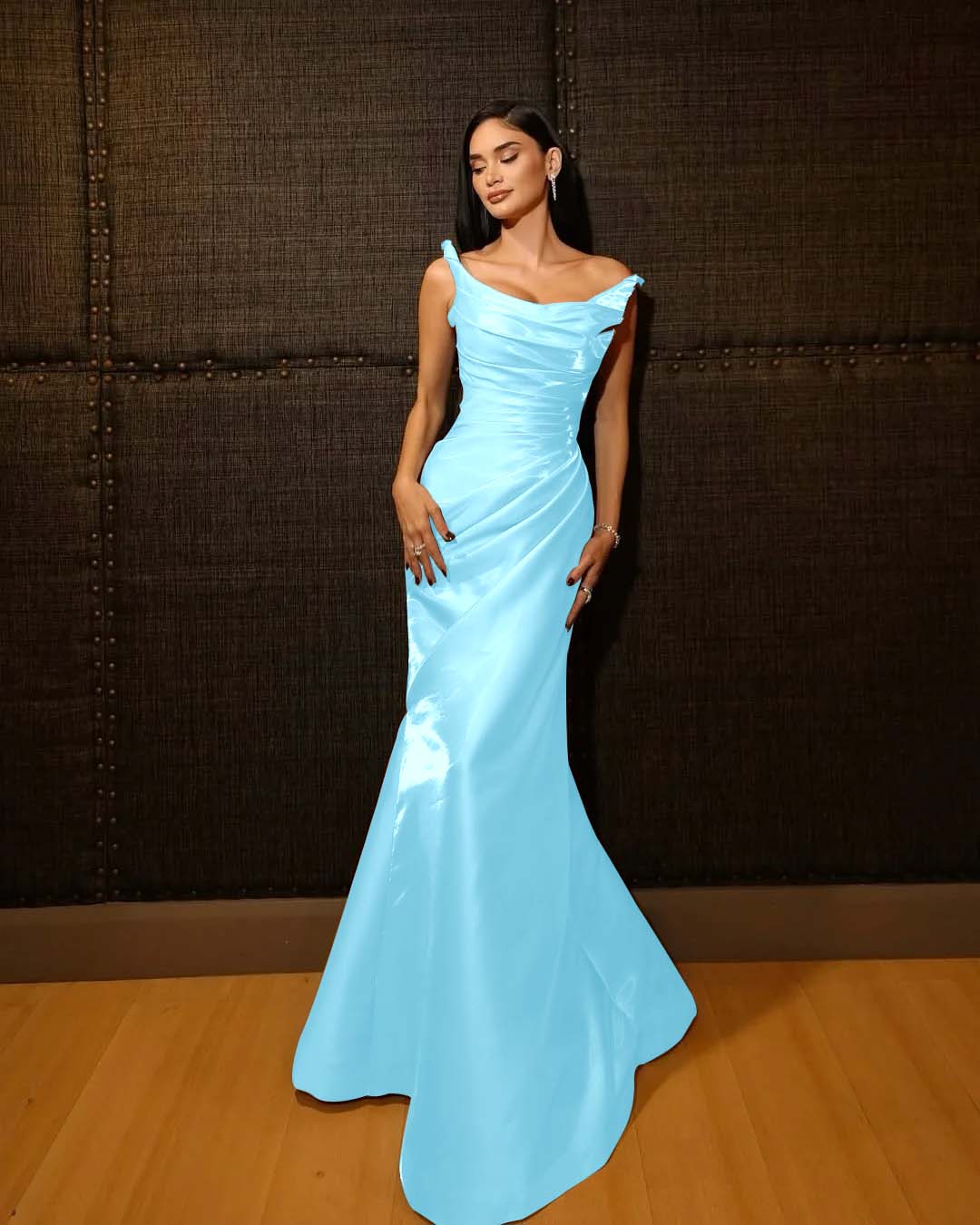 Shining Wide Shoulder Straps Sleeveless Long Mermaid Prom Dress With Pleated YK0715