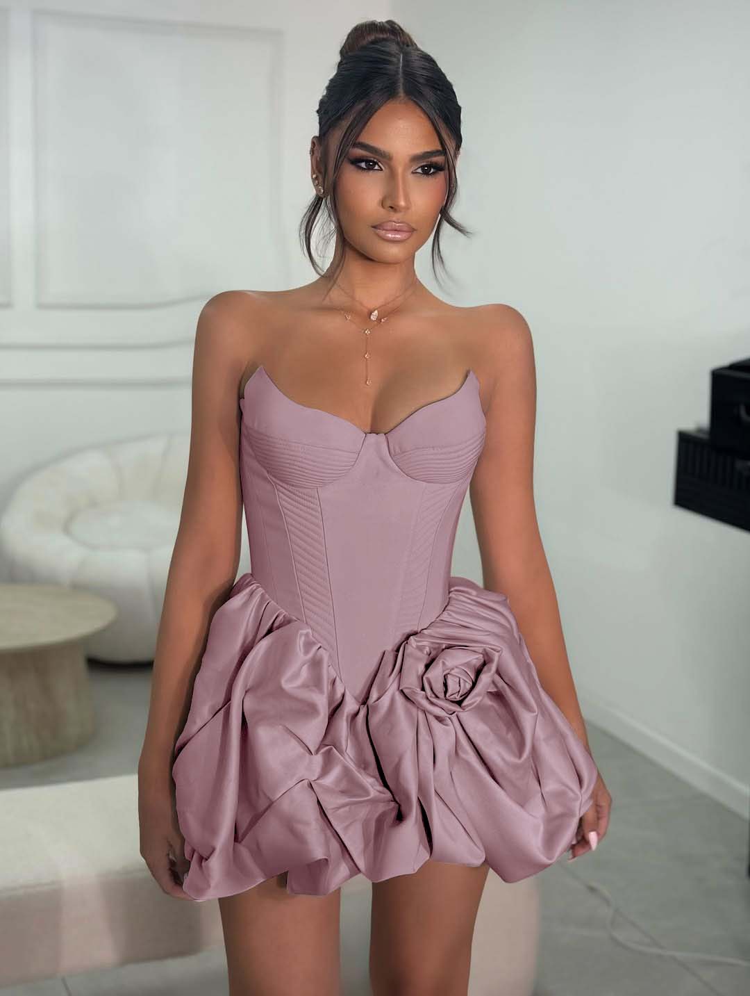 Cocoslly Strapless Sleeveless Short A-Line Pleated Prom Dress With Ruffles And Flower | Light Champage Satin ZA0278