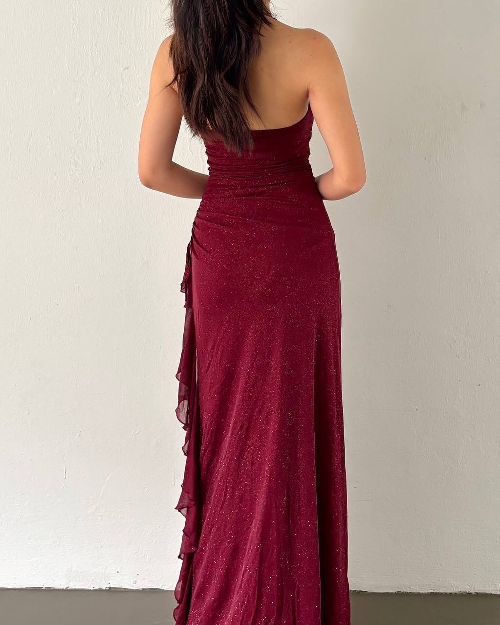 Cocoslly Charming V-Neck Halter Long Slim Fit Prom Dress With Ruffles | Burgundy Satin ZT0740