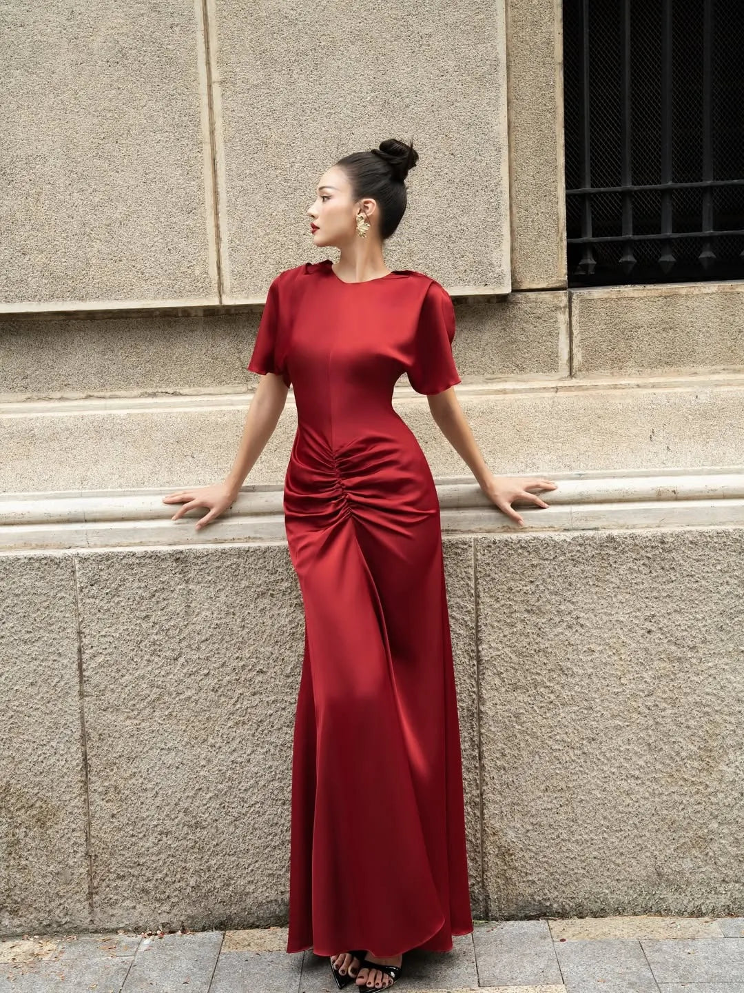 Cocoslly Round Neck Short Sleeves High Waist Long Prom Dress With Pleated | Wine Red Satin DB0023