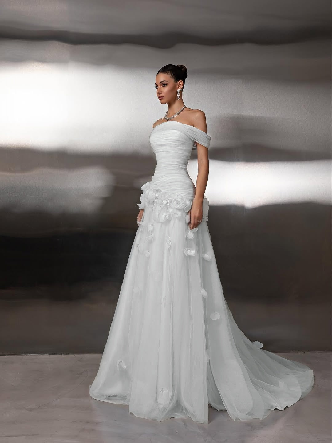 Cocoslly Off-The-Shoulder Strapless Sleeveless Long Pleated A-Line Prom Dress With Flower Appliqués | Light Blue Tulle ZA0285