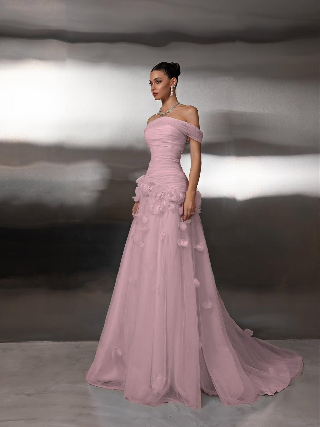 Cocoslly Off-The-Shoulder Strapless Sleeveless Long Pleated A-Line Prom Dress With Flower Appliqués | Light Blue Tulle ZA0285