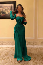 Satin And Lace Sweetheart Strapless Long Sleeves Long Pleated Mermaid Prom Dress With Bow JQ0316