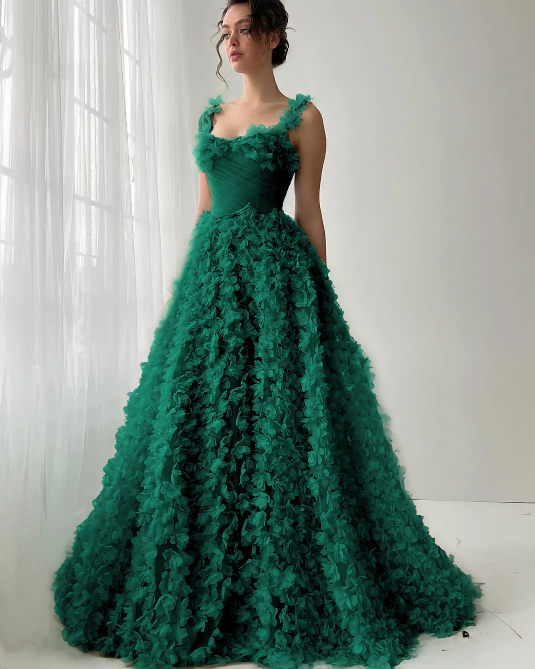 Tulle Square Neck Spaghetti Straps Sleeveless Long A-Line Prom Dress With Flower Appliques YK0613
