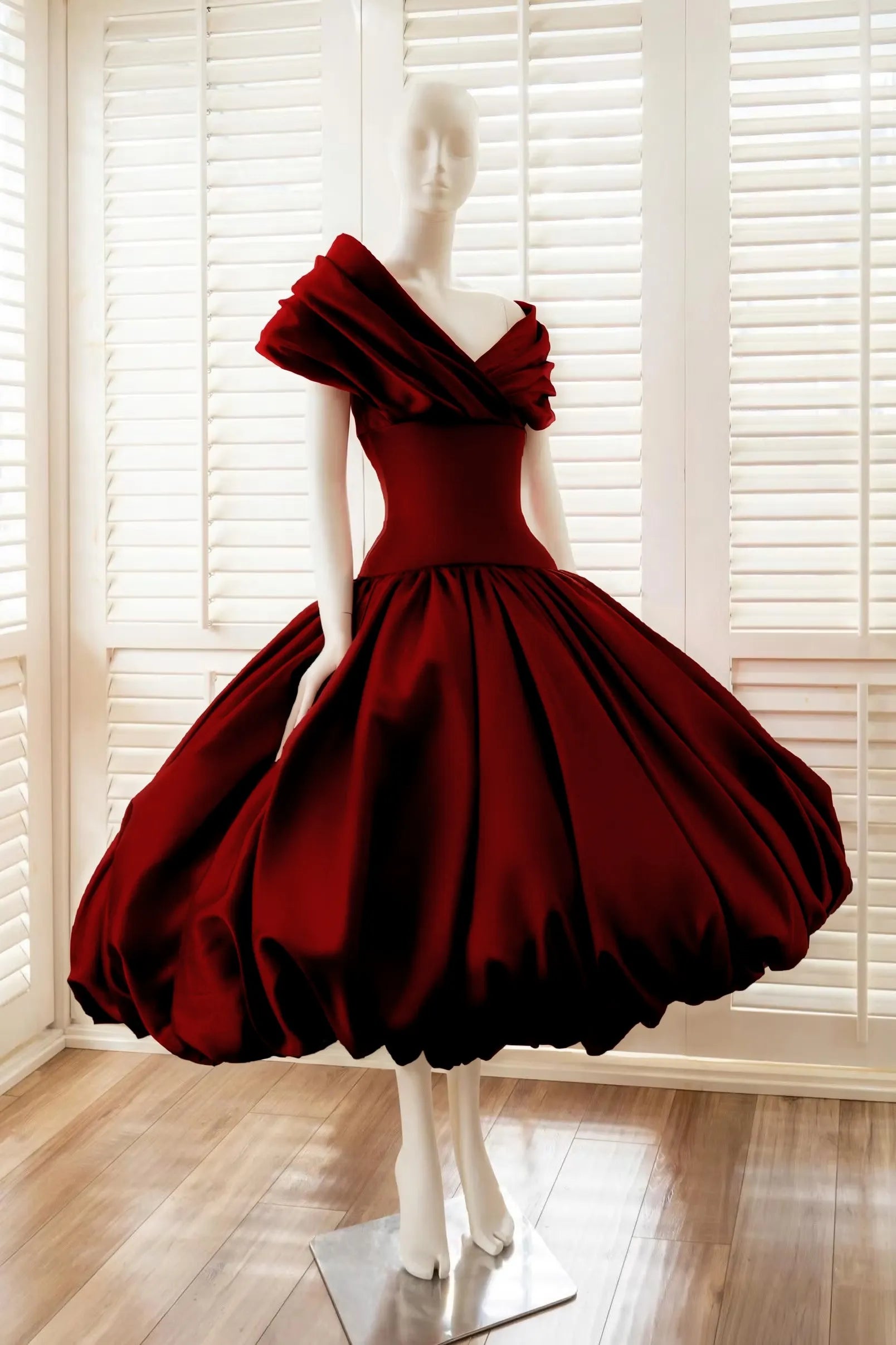 Cocoslly Off-The-Shoulder Sleeveless High Waist Long A Line Prom Dress With Pleated | Red Satin YC0571