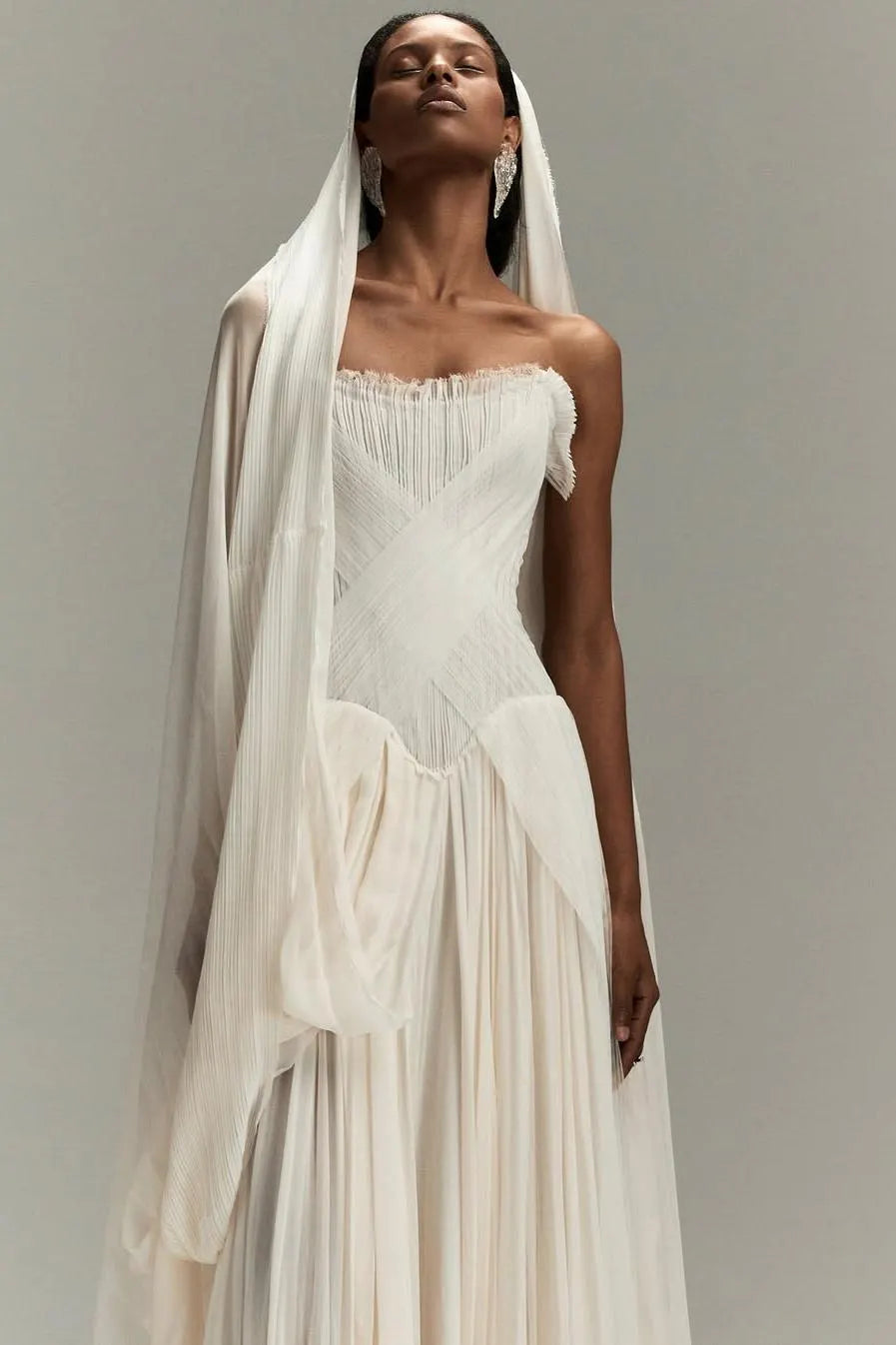 Chic Strapless Sleeveless Long Prom Dress With Pleated Ruffles WQ0086