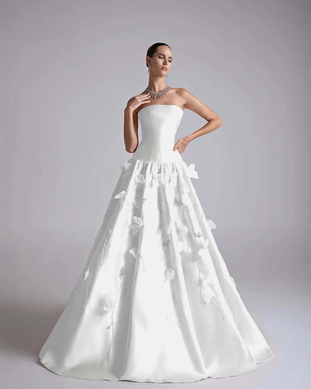 Satin Strapless Sleeveless Long A-Line Prom Dress With Flower Appliqués And Beadings YK0682