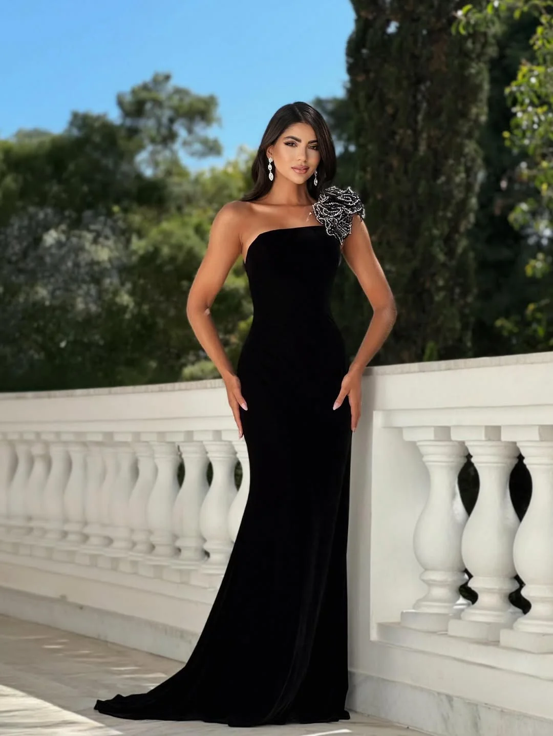 Satin One Shoulder Strapless Sleeveless Long Mermaid Prom Dress With Beadings And Flower YK0640