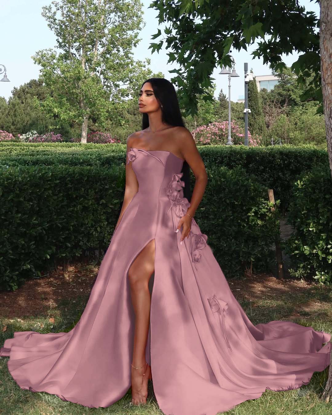 Strapless Sleeveless Long High Split Prom Dress With Appliques YK0162