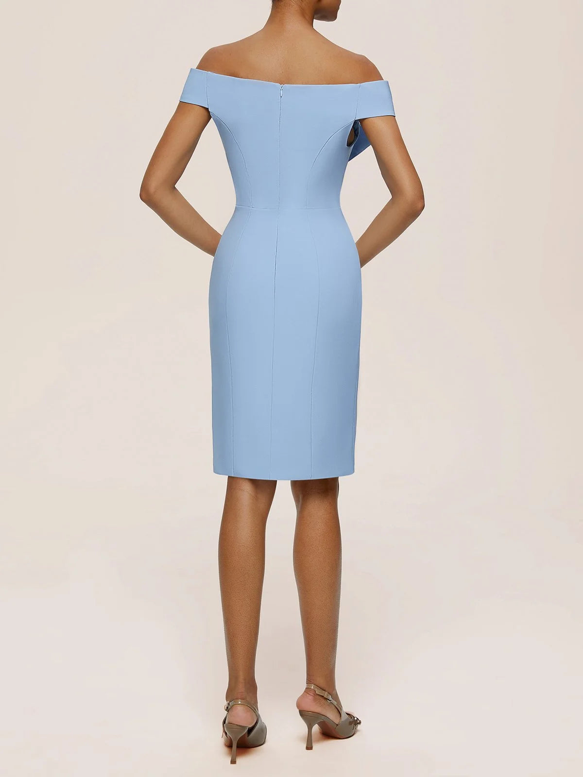 Blue Ruched Off The Shoulder Sheath Mini Homecoming Dress