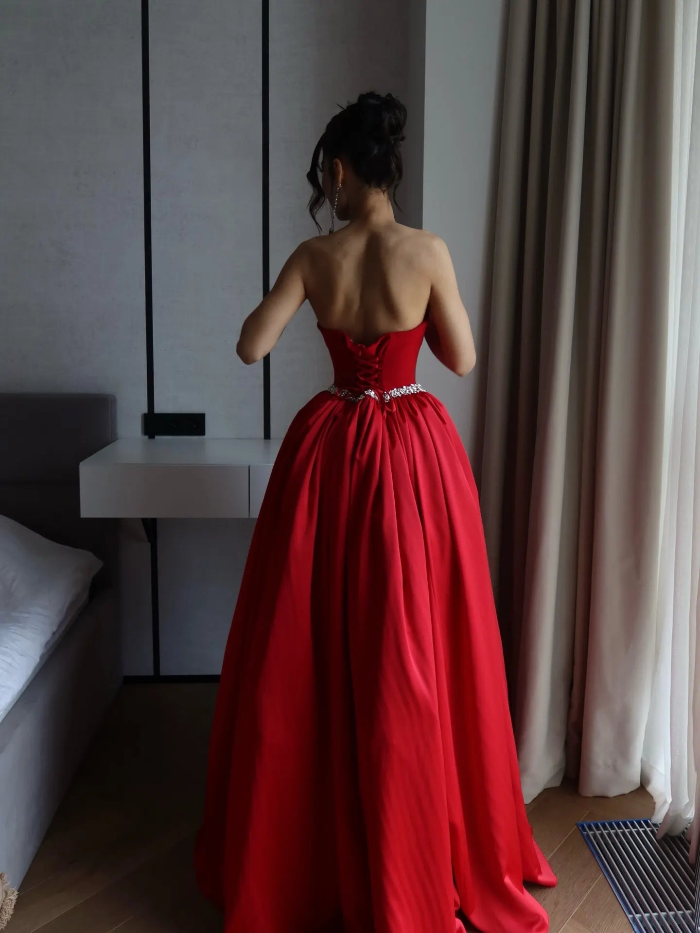 Cocoslly Strapless Sleeveless High Waist Long Prom Dress With Rhinstone | Burgundy Satin CO0171