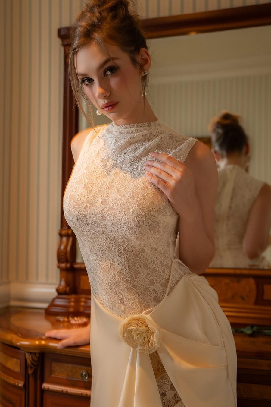Cocoslly High Neck Sleeveless Mermaid Prom Dress With Lace Embroidery