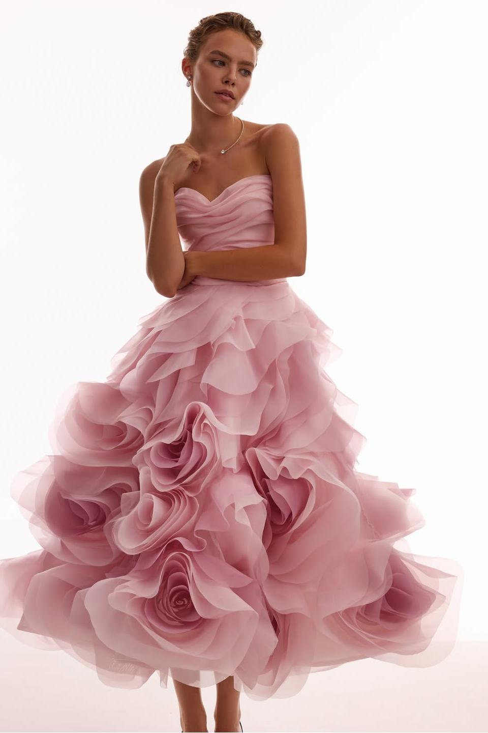 Chic Strapless Sweetheart Sleeveless Long Prom Dress With Pleated WQ0126