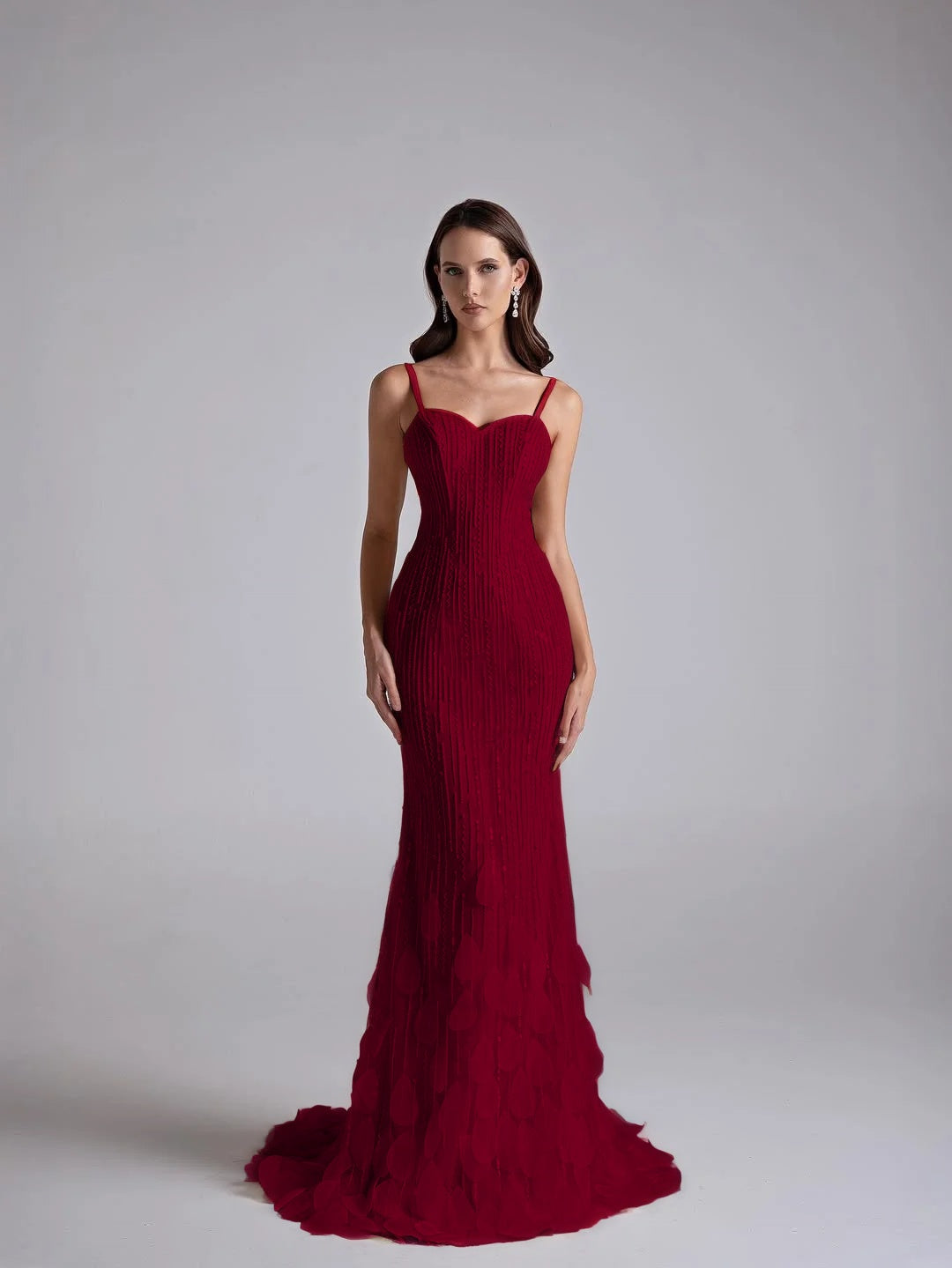 Tulle Sweetheart Spaghetti Straps Sleeveless Long Mermaid Prom Dress With Petals And Sequins YK0668