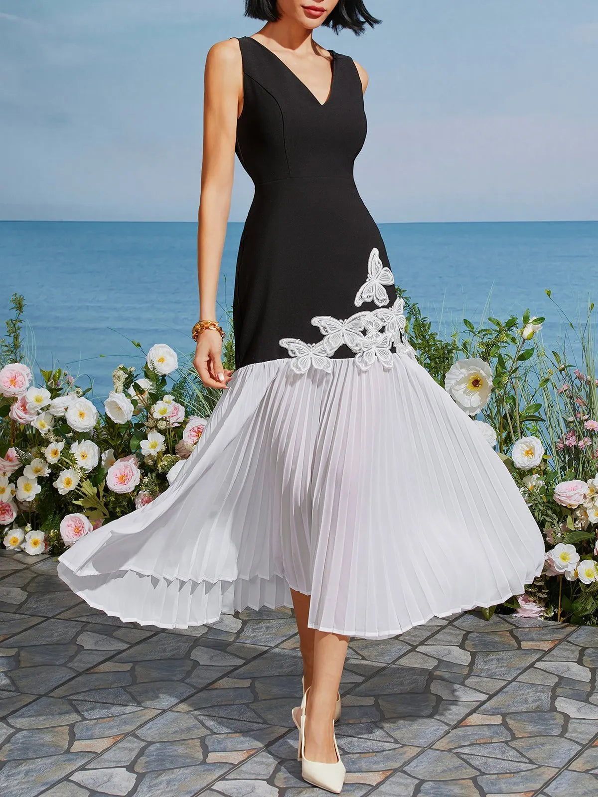 Black Pleated Applique Butterfly Classic Deep V Neck Sleeveless Mermaid Maxi Dress