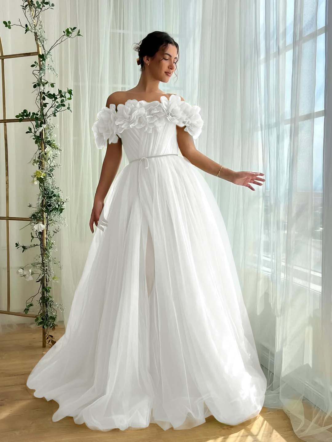 Tulle Off-The-Shoulder Strapless Sleeveless Long Pleated A-Line Prom Dress With Flower Appliques And Split YK0615