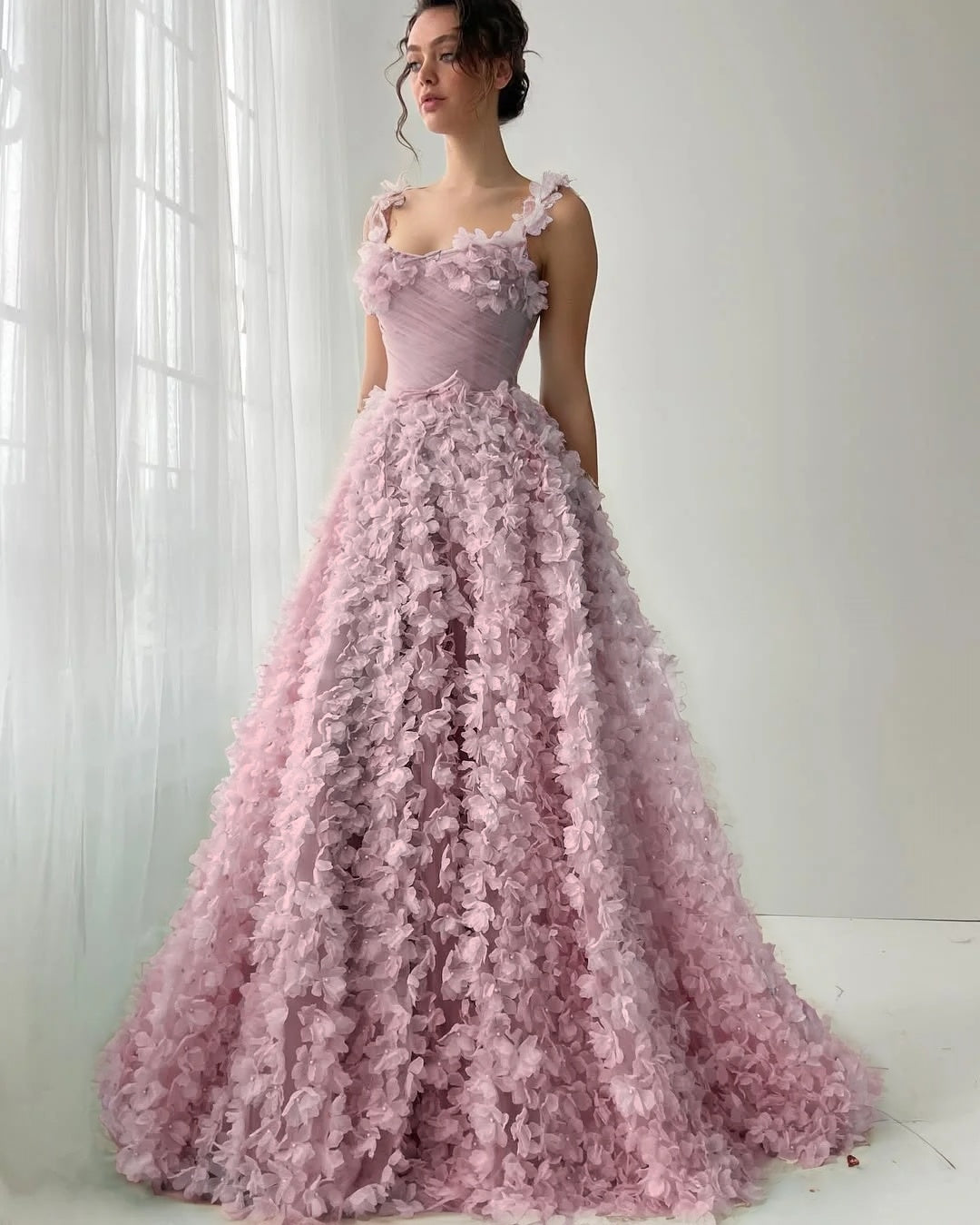 Tulle Square Neck Spaghetti Straps Sleeveless Long A-Line Prom Dress With Flower Appliques YK0613