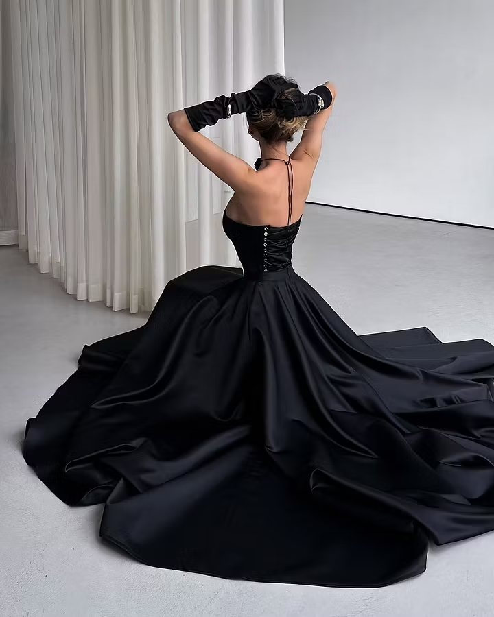 Cocoslly Strapless Sleeveless High Waist Long Prom Dress With Split And Gloves | Black Satin ZT0723